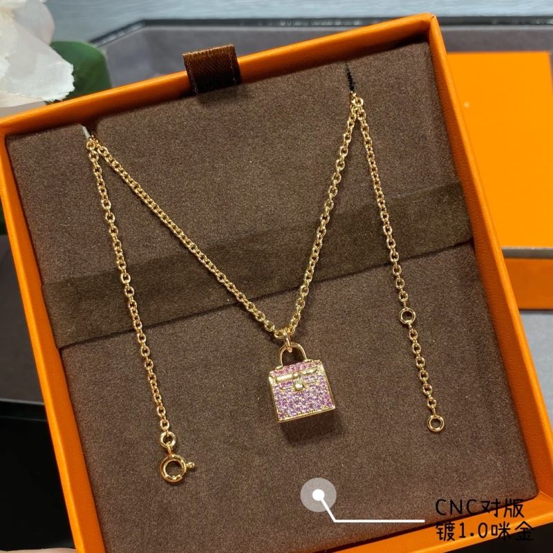 H**me5 necklaces